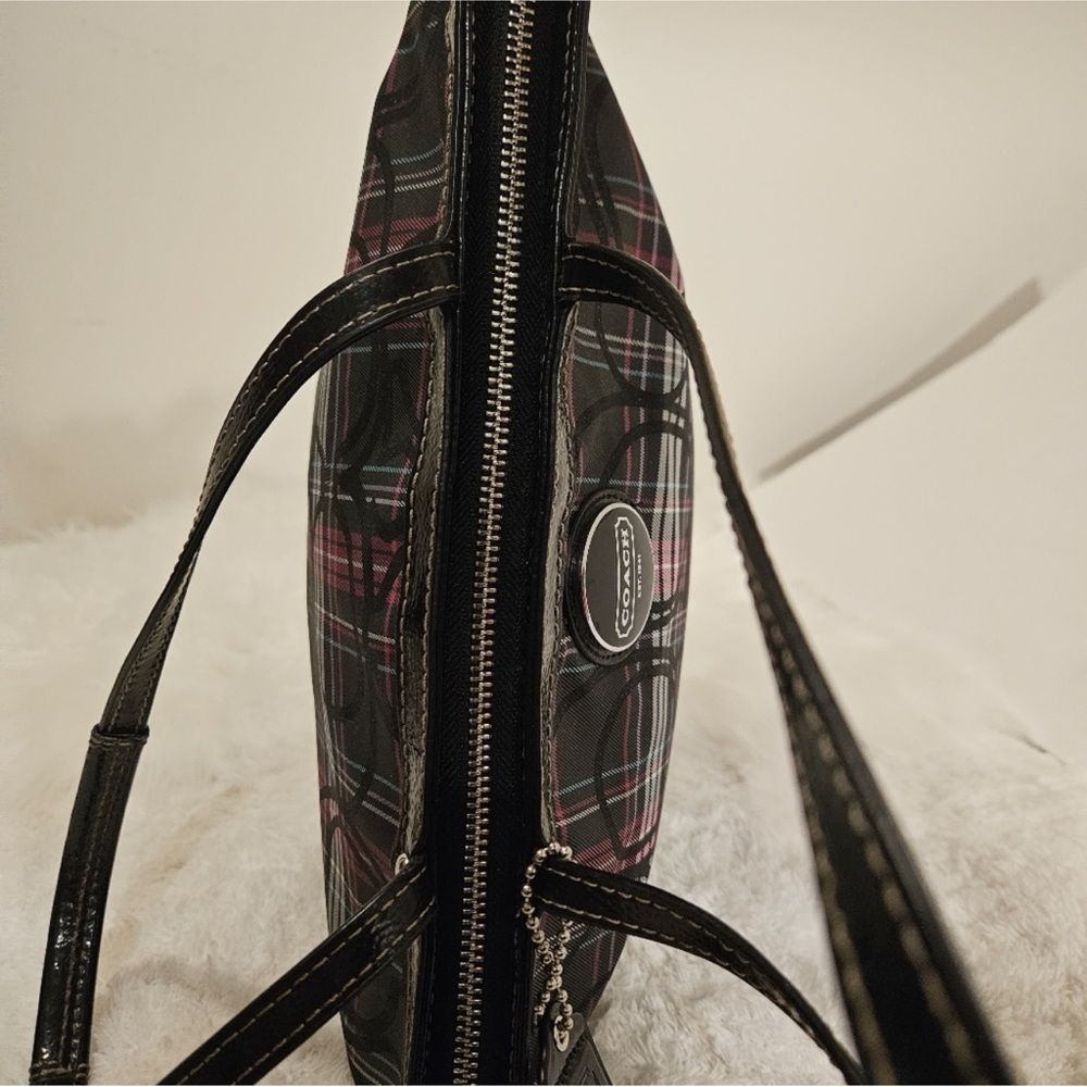 Coach Tartan Plaid Tote EUC No Callouts - Picture 8 of 12